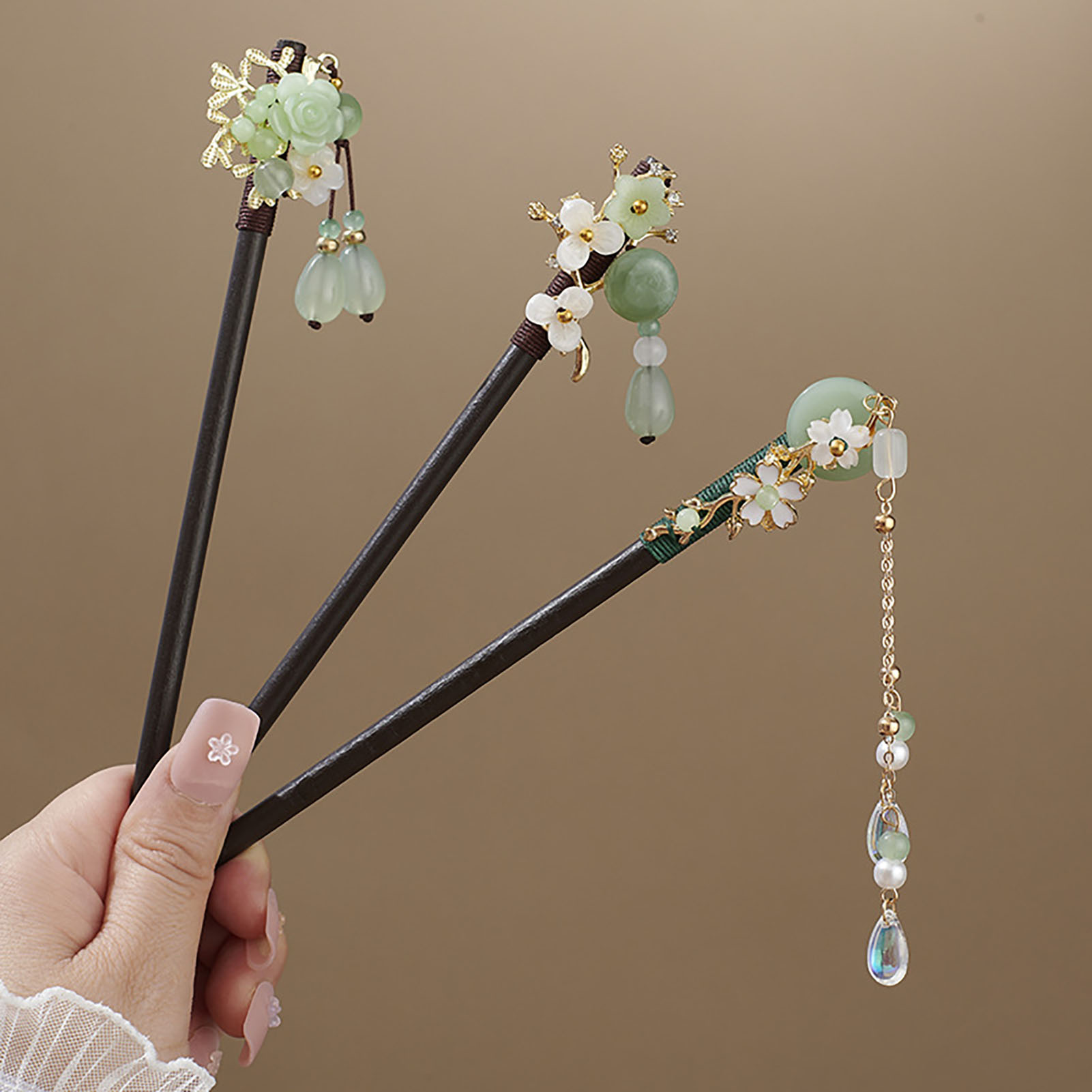 دبوس شعر بتصميم صيني مزخرف بال - مراجعة Supply Florist وسعره